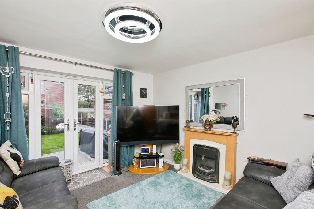 Property photo 2 of 20