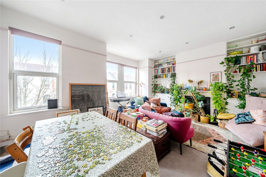 Property photo 3 of 16 Picture No. 31