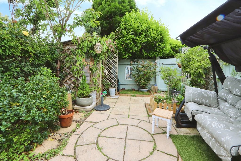 Property photo 2 of 20 Picture No. 05