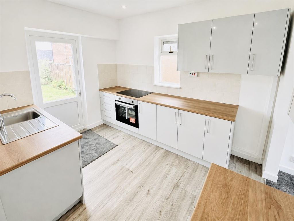 Property photo 3 of 15 Ef9CD339-5Ebe-4240-9Fce-58467C216A32.Jpg