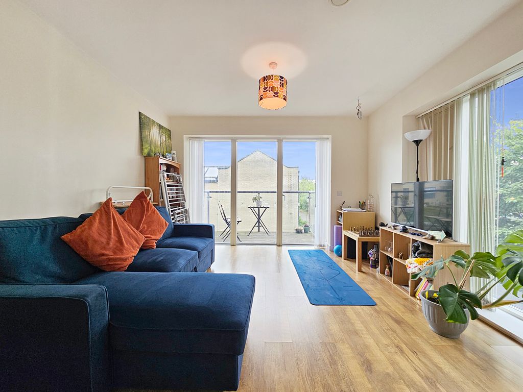 Property photo 3 of 8 1000151018