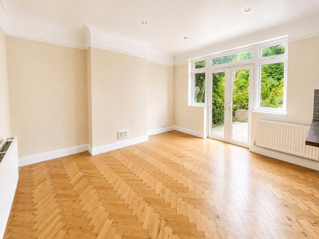 Property photo 2 of 10 Picture No. 23