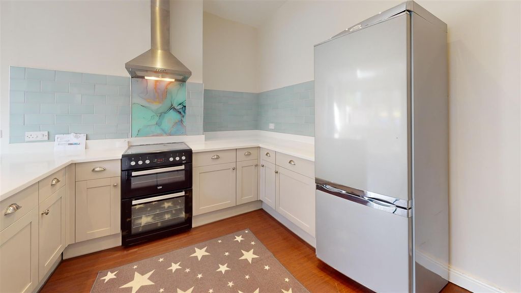 Property photo 2 of 24 2-Nelson-Road-Kitchen.Jpg