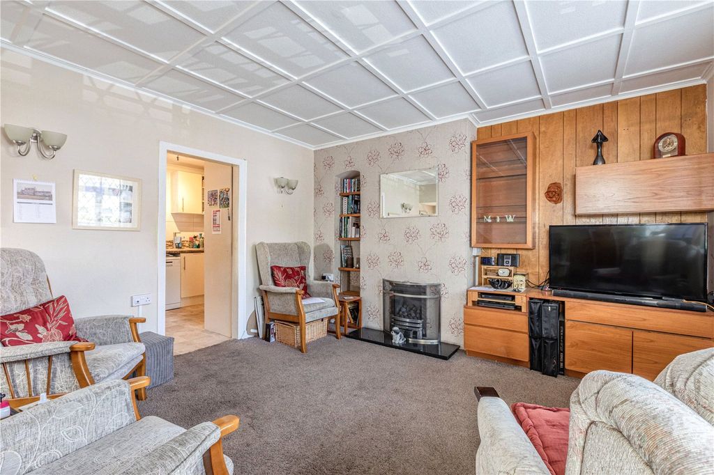 Property photo 2 of 20 Reception