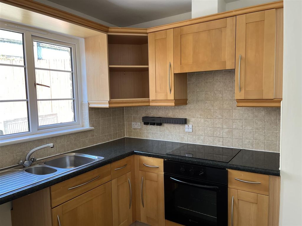 Property photo 3 of 18 Kitchen/ Diner