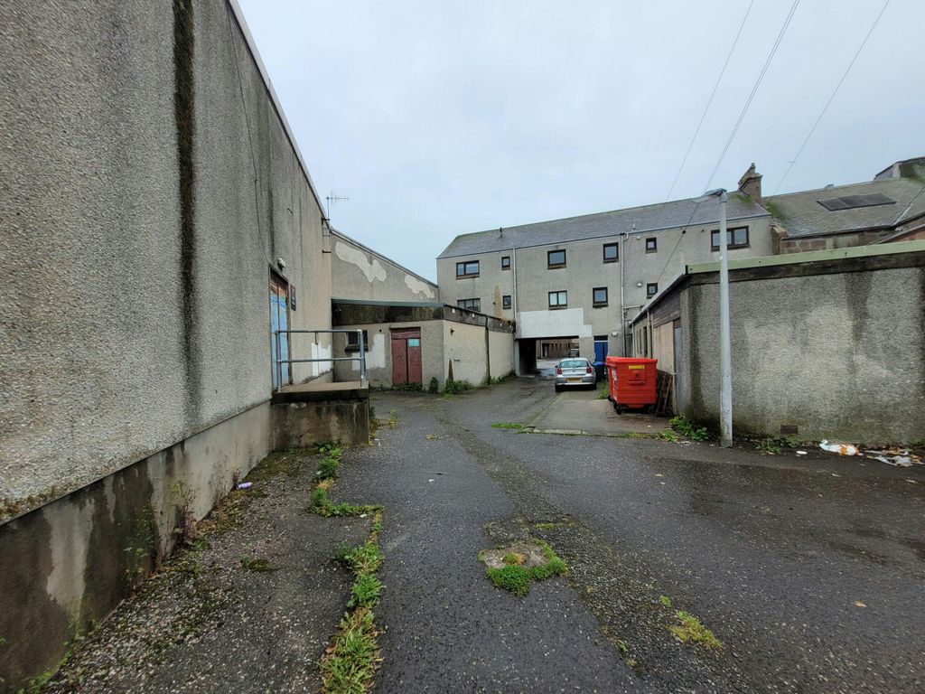 Property photo 3 of 5 Image 2