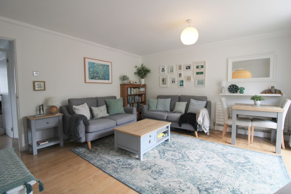 Property photo 2 of 9 Img_3034