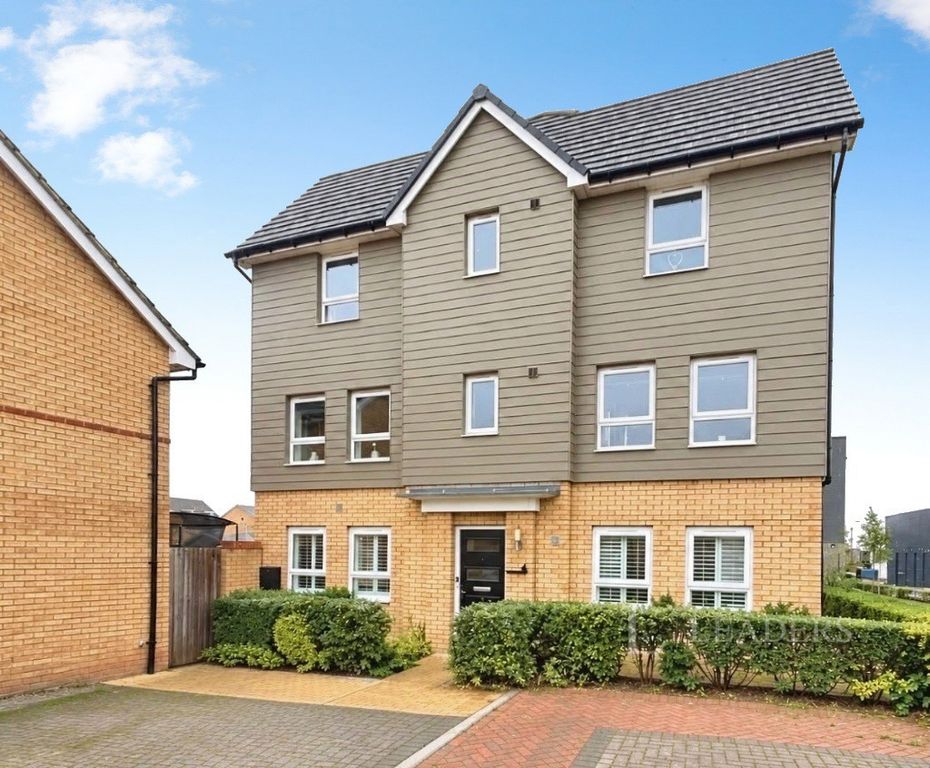 Property photo 1 of 17 Pbox-Img.Jpg