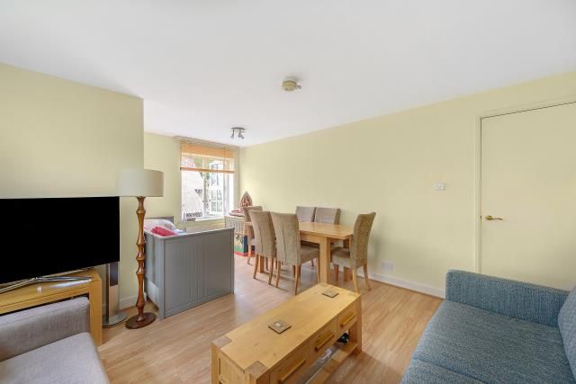 Property photo 3 of 11 Lounge/Dining Room