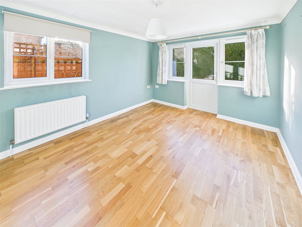 Property photo 2 of 12 Picture No. 09