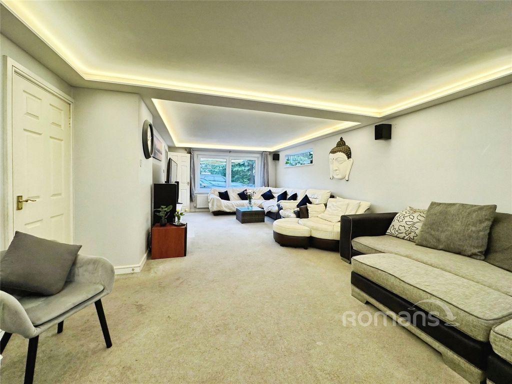 Property photo 3 of 22 Picture No. 13