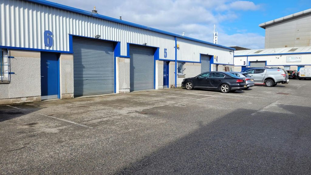 Property photo 1 of 2 Web 1.Jpg