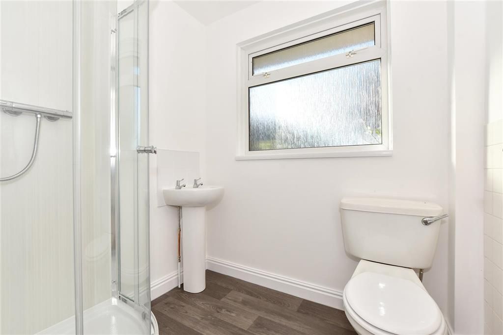 Property photo 1 of 9 Shower Room
