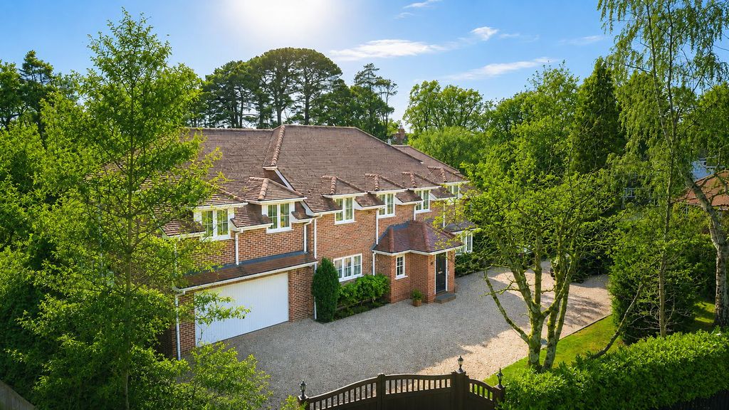 Property photo 1 of 19