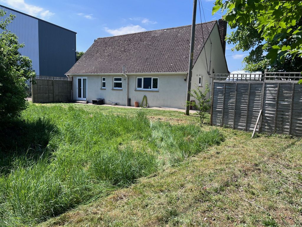 Property photo 3 of 21