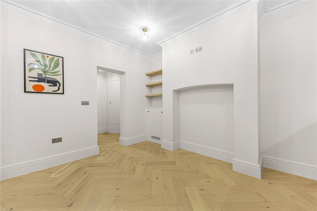 Property photo 2 of 7 Picture No. 22