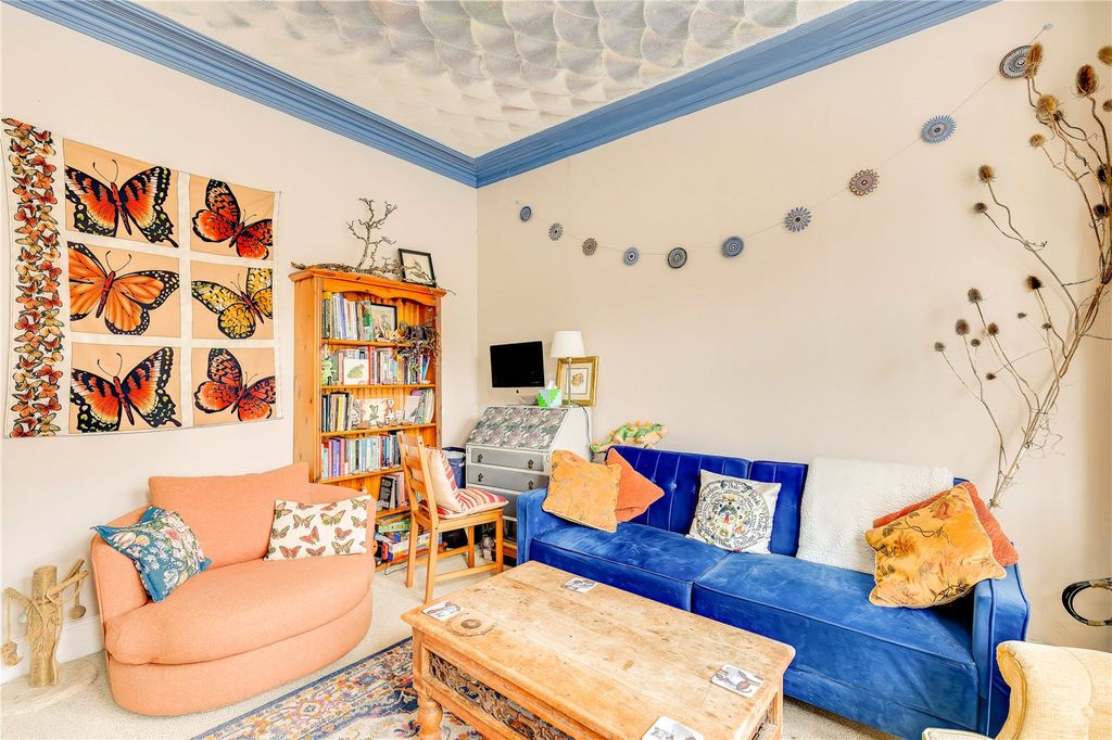 Property photo 3 of 33 Picture No. 67