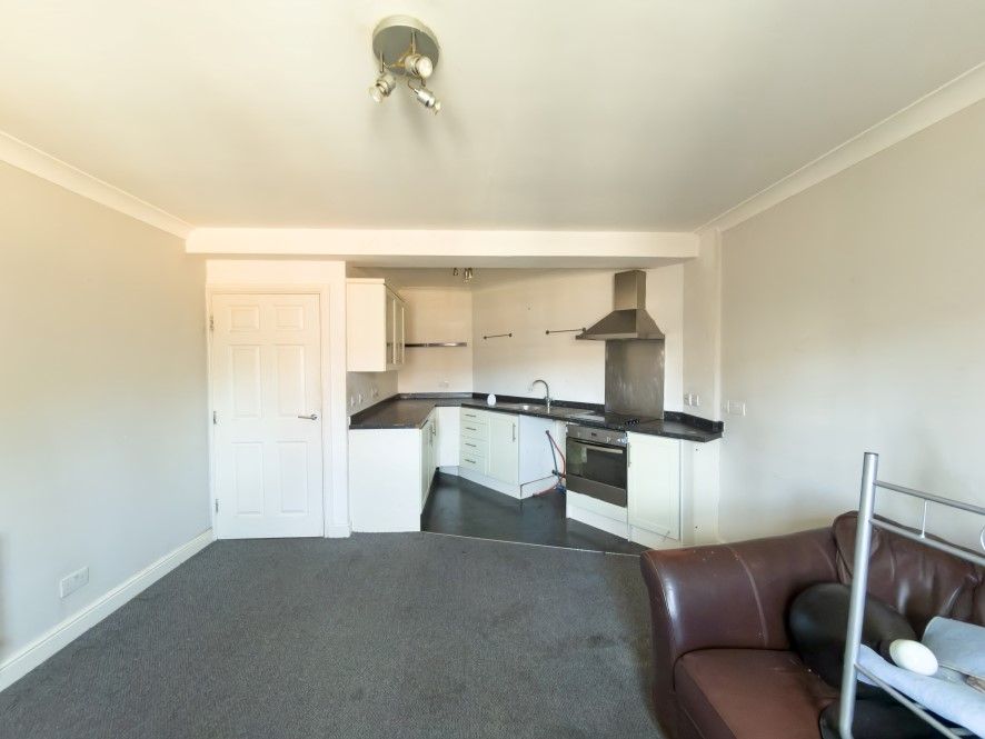 Property photo 3 of 22