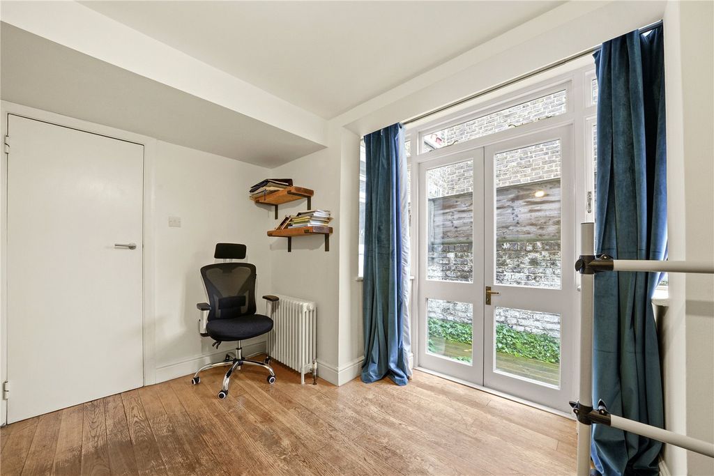 Property photo 3 of 9