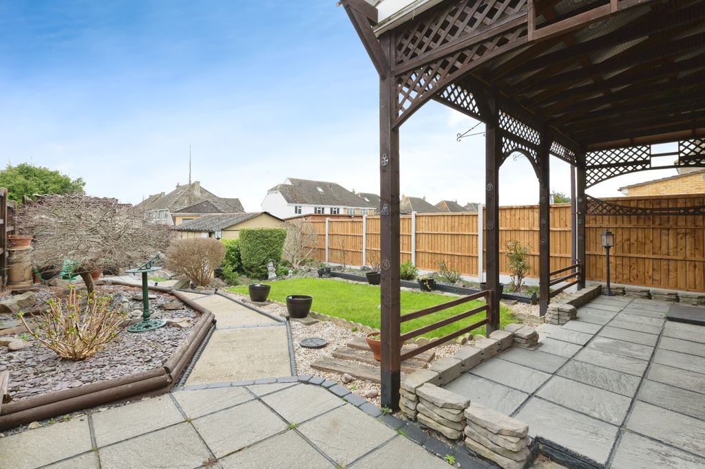 Property photo 1 of 17 Rear Garden