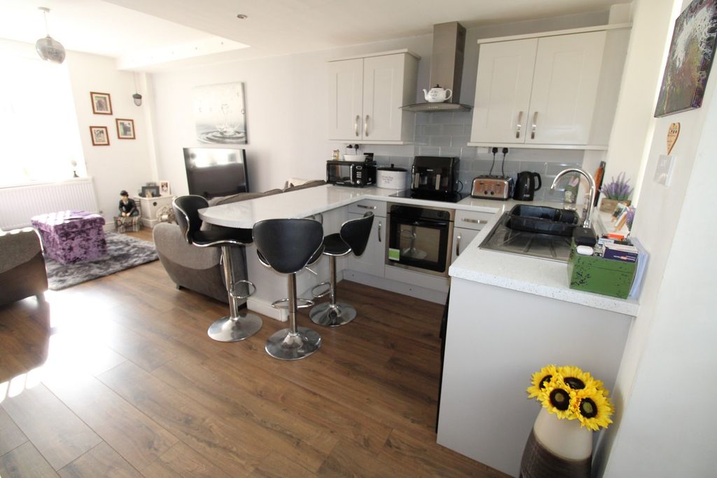 Property photo 2 of 14 Not Specified