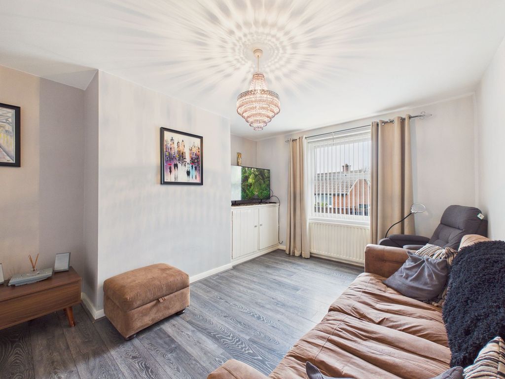 Property photo 2 of 14 Lounge