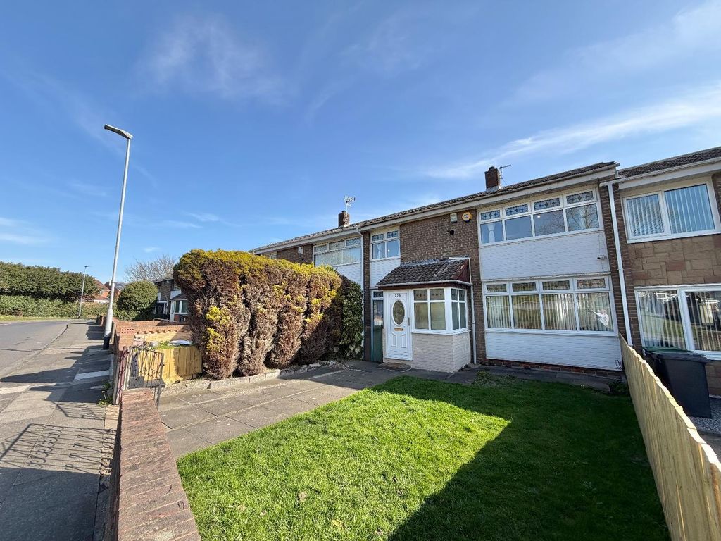 Property photo 1 of 14 Front