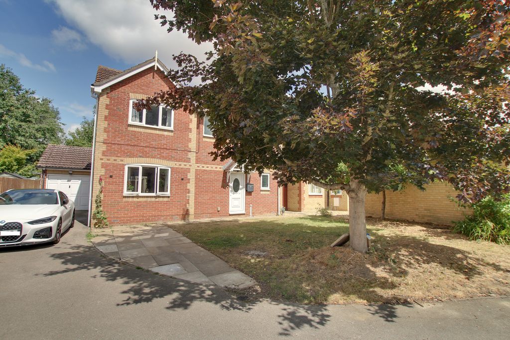 Property photo 1 of 11