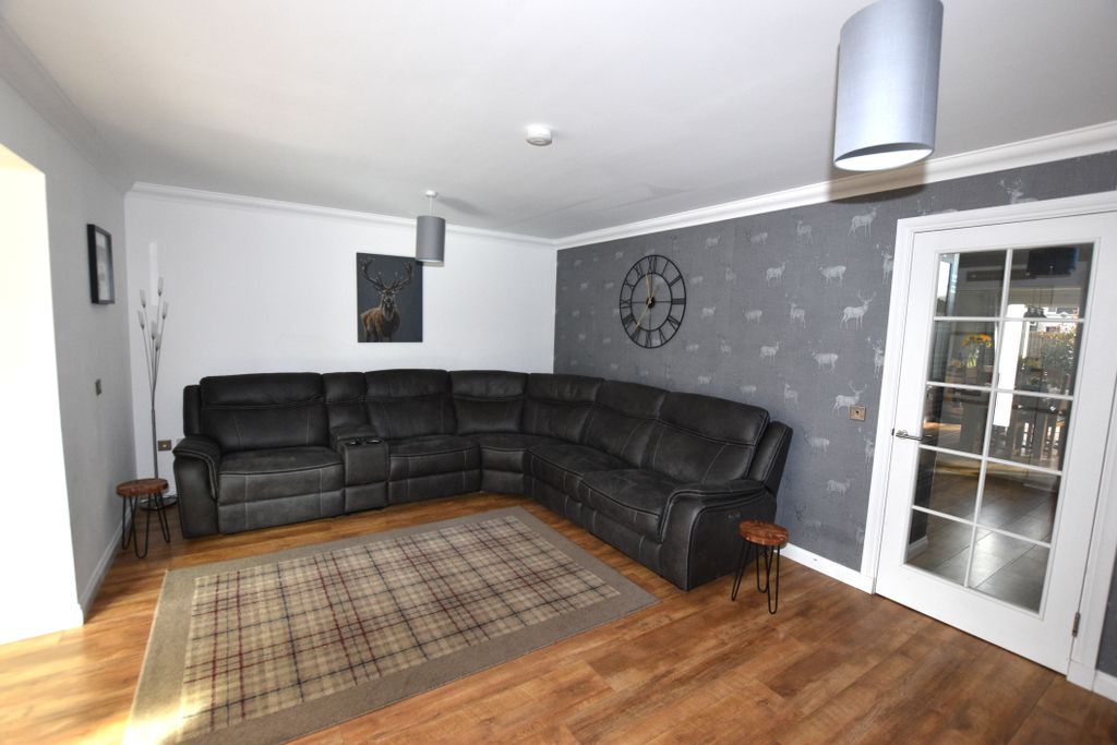Property photo 2 of 24