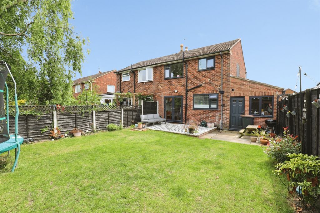Property photo 3 of 12