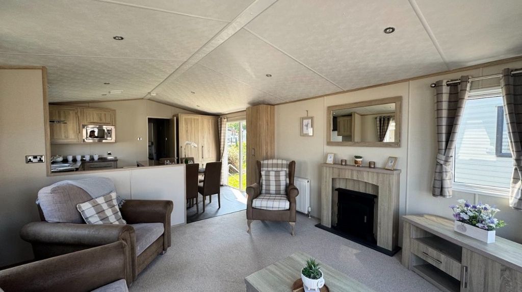 Property photo 3 of 17 Carnaby Helmsley 2018 La4