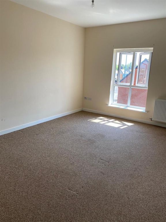Property photo 3 of 6
