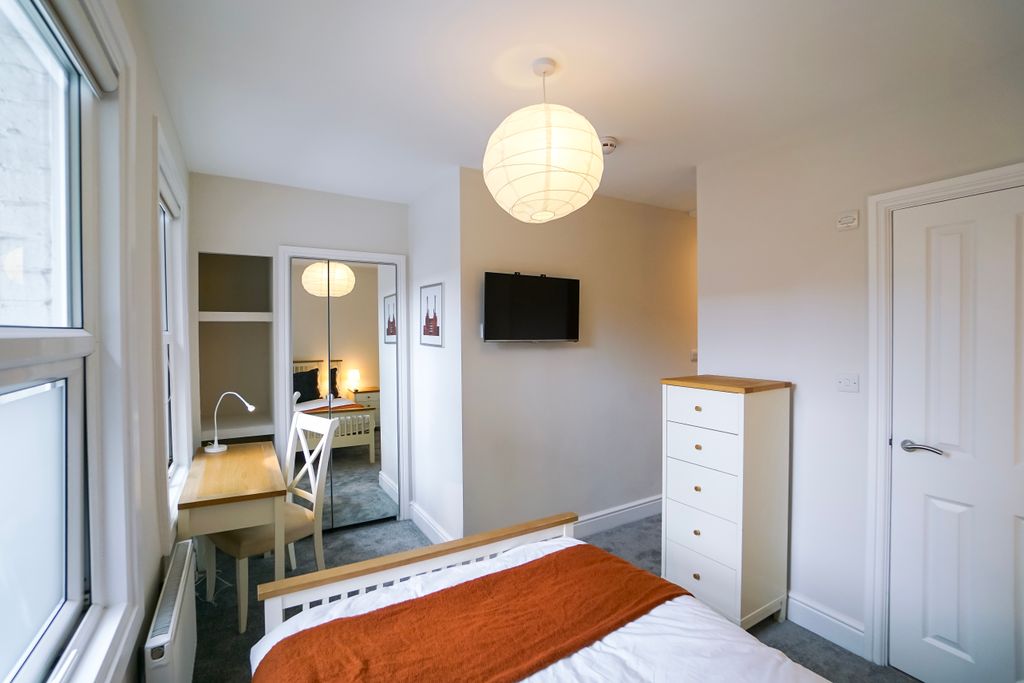 Property photo 3 of 21 Dsc09136