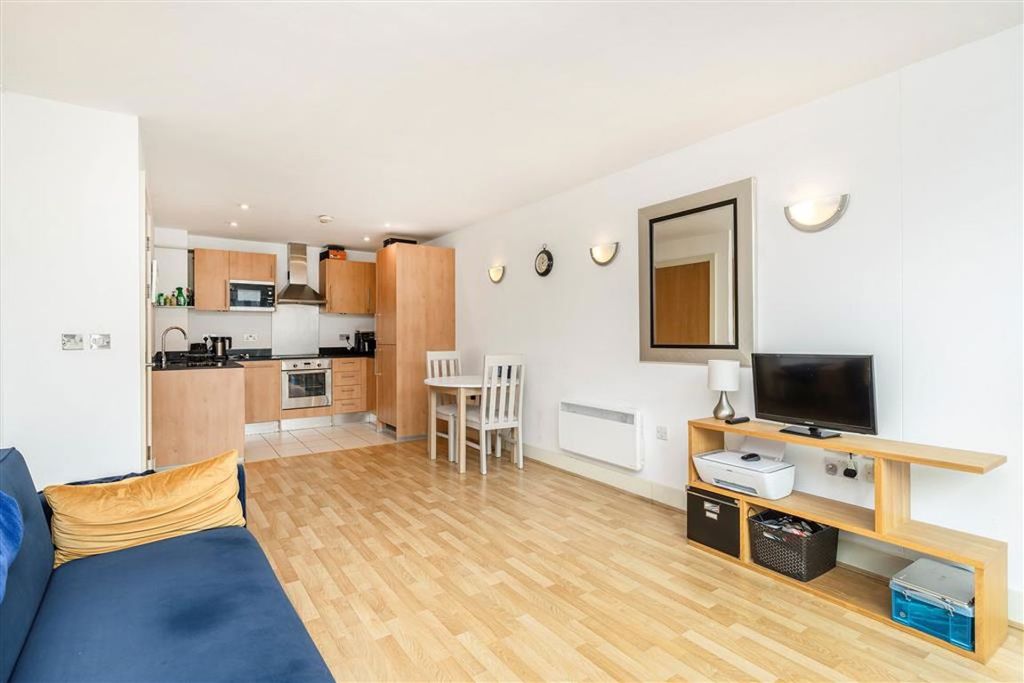 Property photo 2 of 6