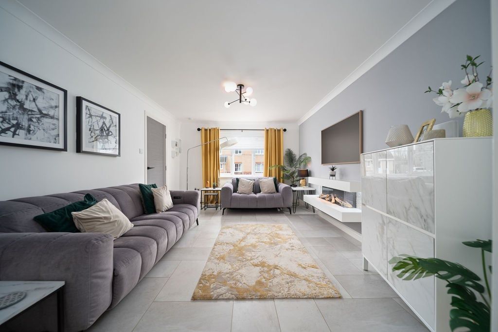 Property photo 2 of 46