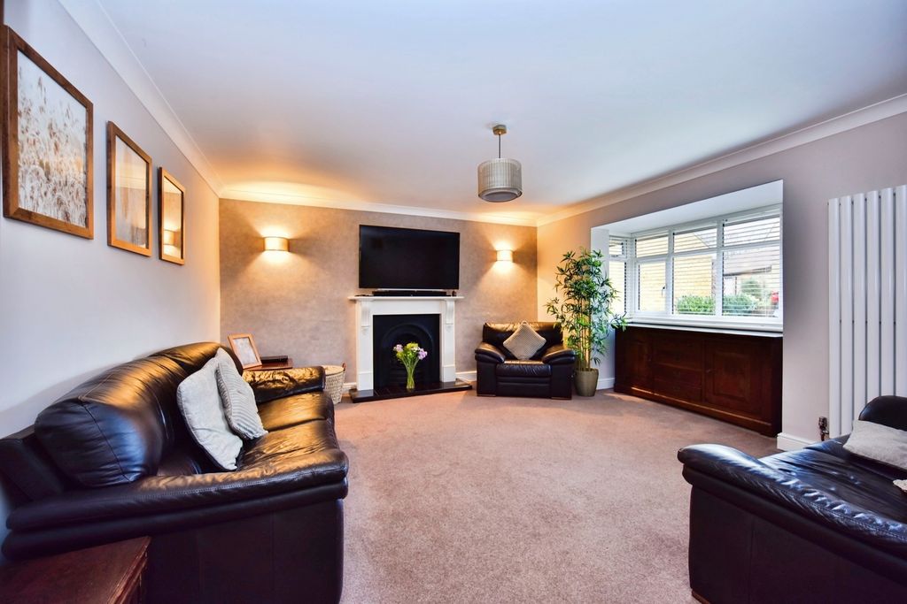 Property photo 2 of 22 Pbox-Img.Jpg