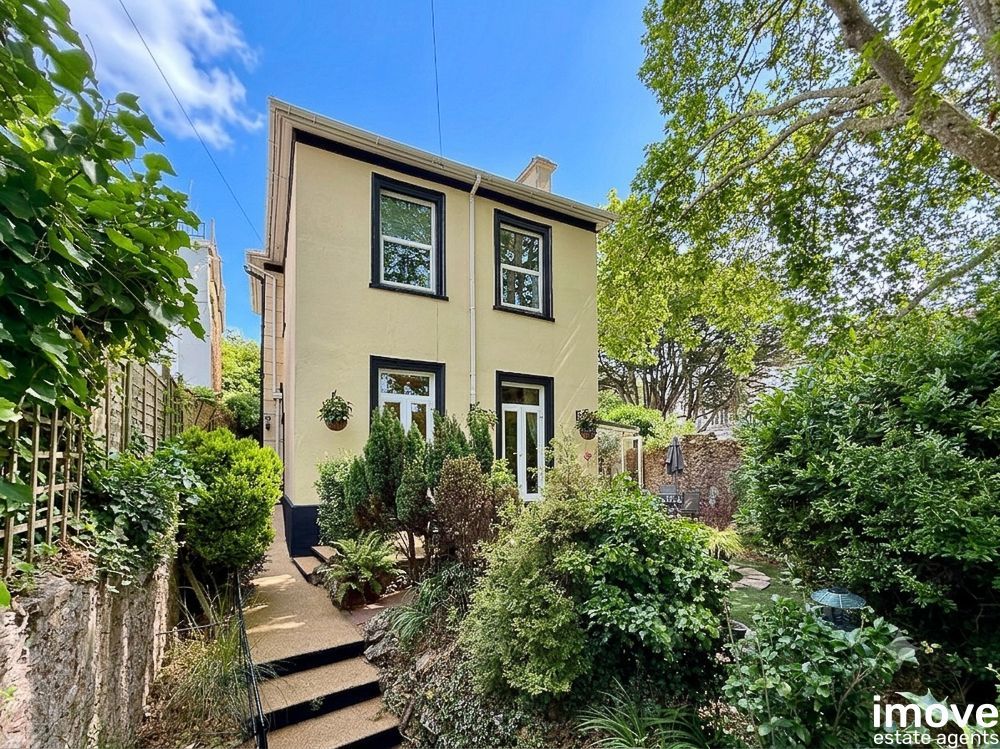 Property photo 1 of 21