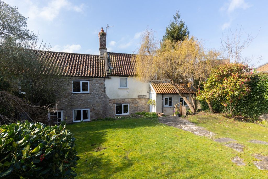 Property photo 1 of 19 4909100