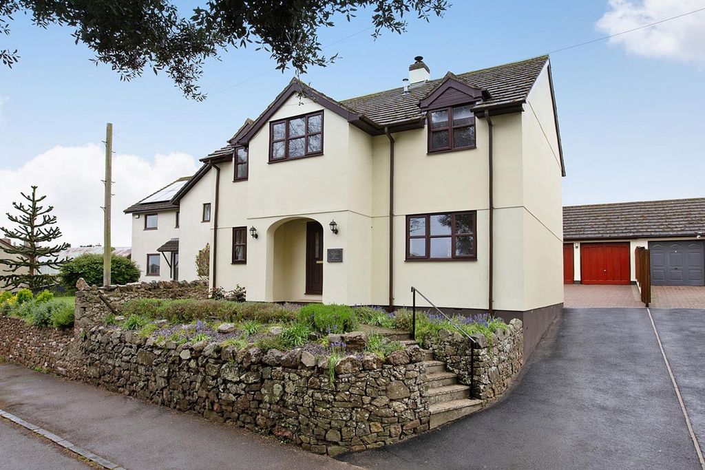 Property photo 1 of 35