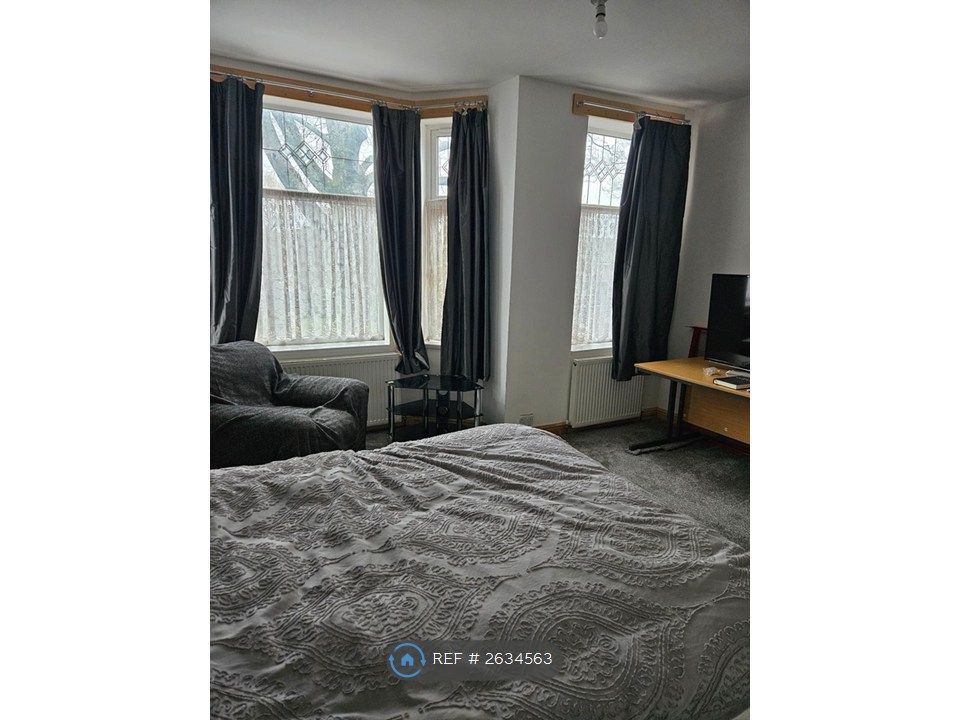 Property photo 1 of 5