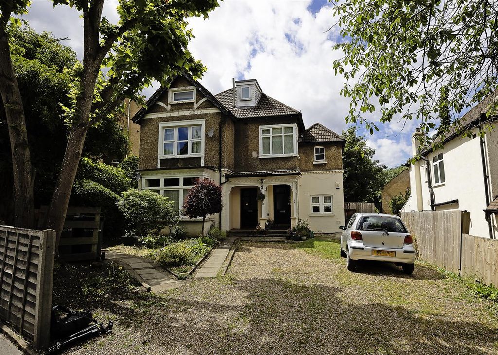 Property photo 2 of 12 External