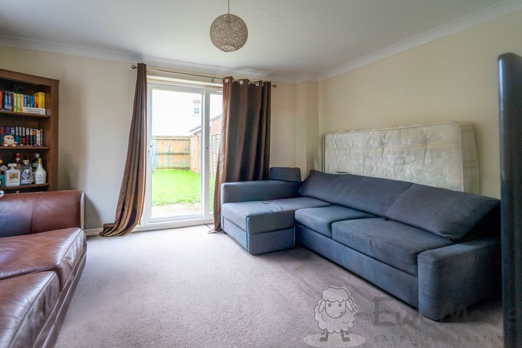 Property photo 2 of 11 Dmc02198-Hdr