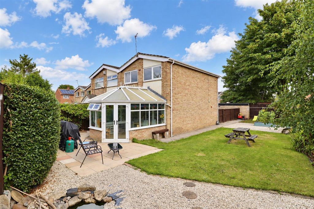 Property photo 1 of 14 71A766A2-2B7B-423F-Adf2-3Debd8ce18Ea.Png