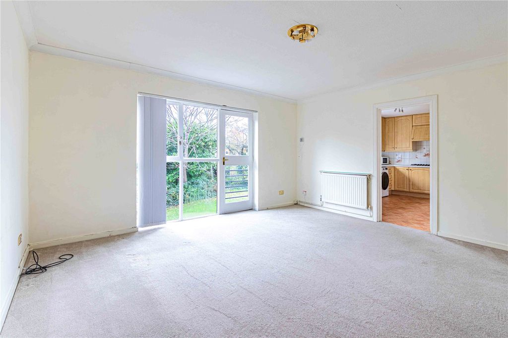 Property photo 3 of 11 Picture 3