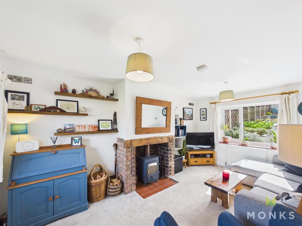 Property photo 3 of 25 Cam01348G0-Pr0805-Still008.Jpg