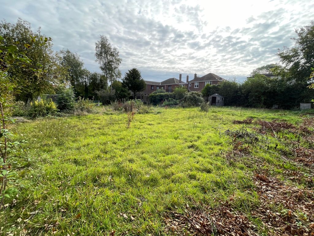 Property photo 1 of 3