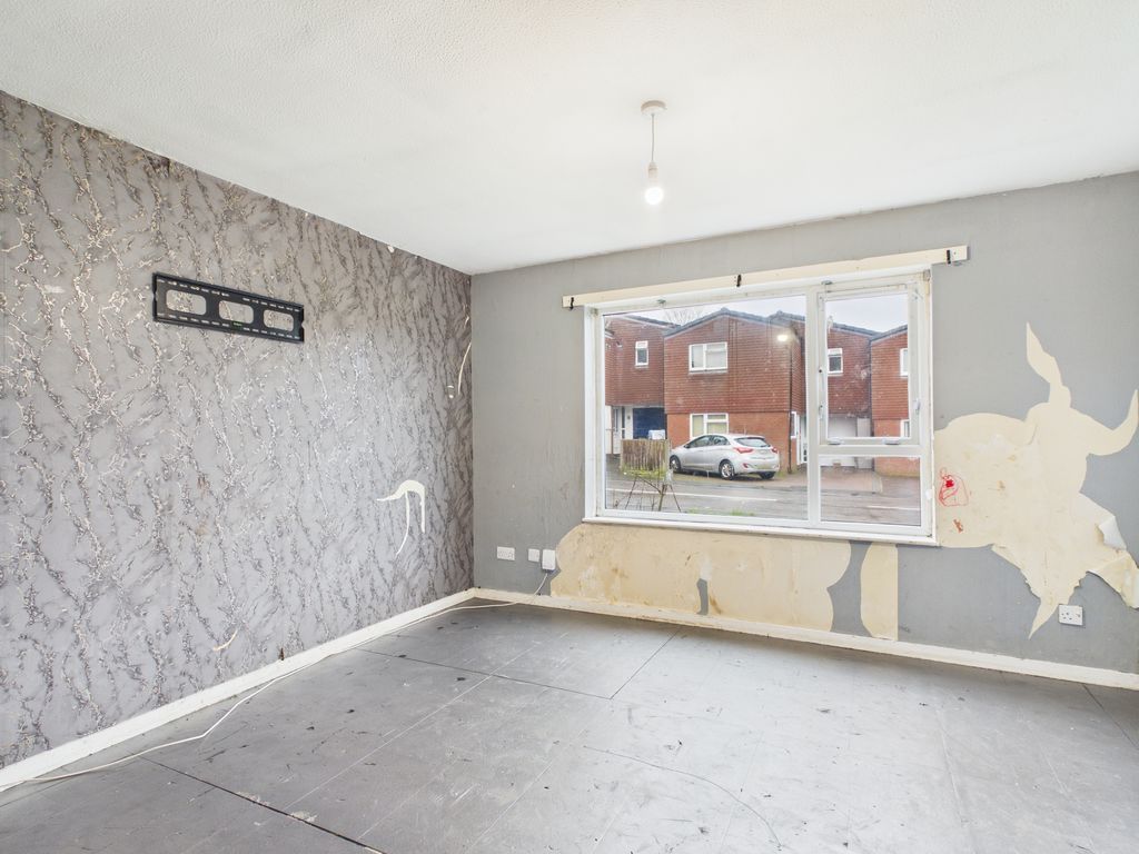 Property photo 3 of 12 Photo 1