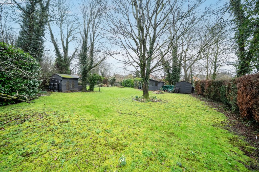 Property photo 3 of 32