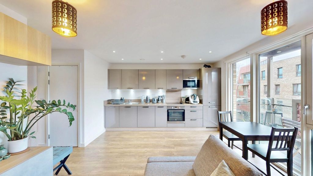 Property photo 3 of 20 Picture No. 30