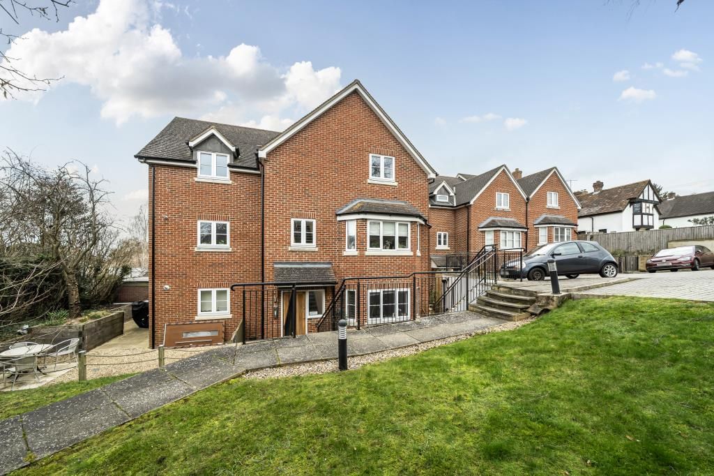 Property photo 1 of 18 External Front